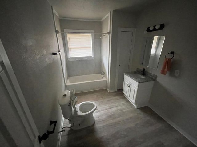 5229 Rue Street, Houston, TX 77033