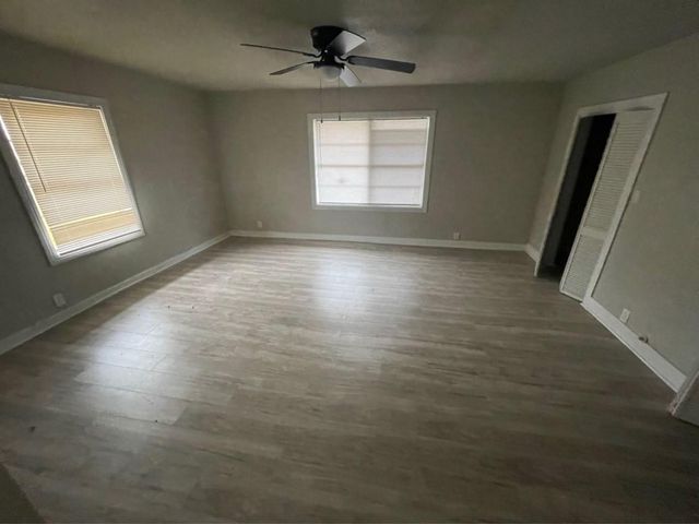 5229 Rue Street, Houston, TX 77033