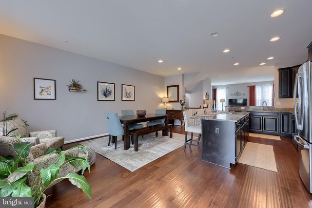1277 RANNOCH LN, York, PA 17403