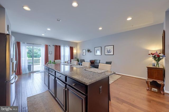 1277 RANNOCH LN, York, PA 17403