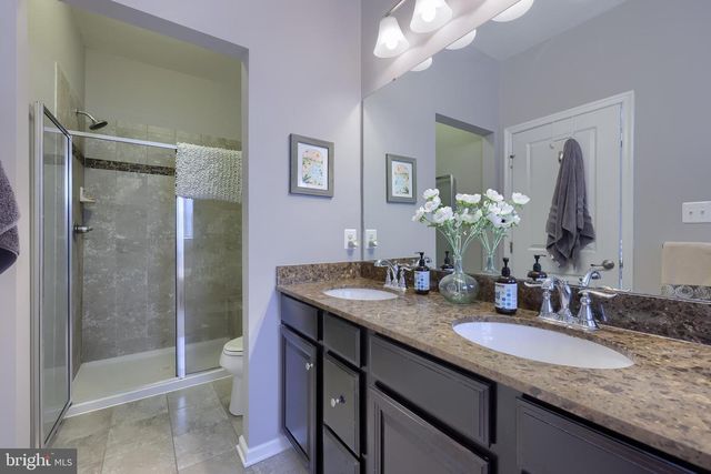 1277 RANNOCH LN, York, PA 17403
