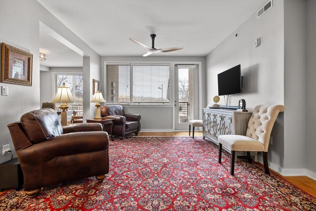 200 Manufacturers Road Apt 203, Chattanooga, TN 37405