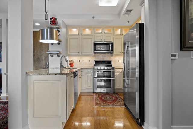 200 Manufacturers Road Apt 203, Chattanooga, TN 37405