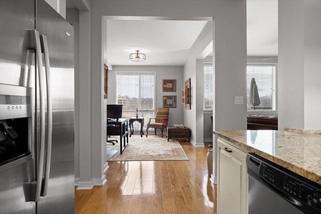 200 Manufacturers Road Apt 203, Chattanooga, TN 37405