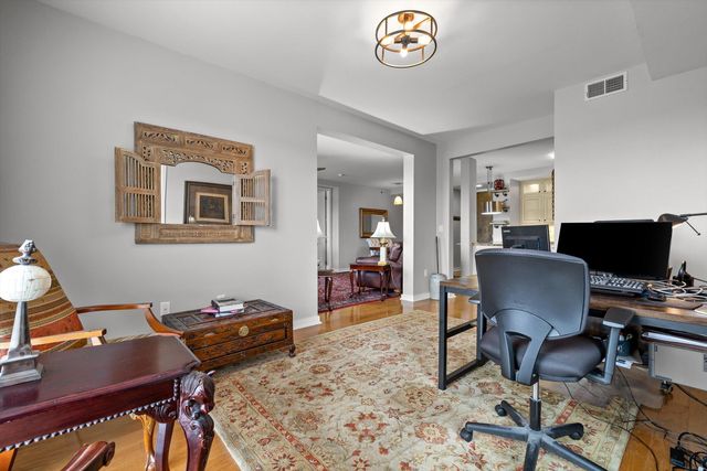 200 Manufacturers Road Apt 203, Chattanooga, TN 37405