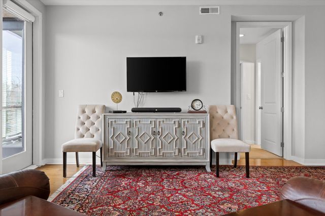 200 Manufacturers Road Apt 203, Chattanooga, TN 37405