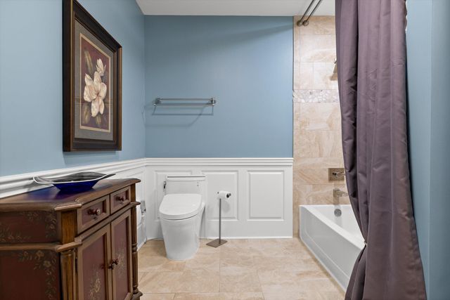 200 Manufacturers Road Apt 203, Chattanooga, TN 37405