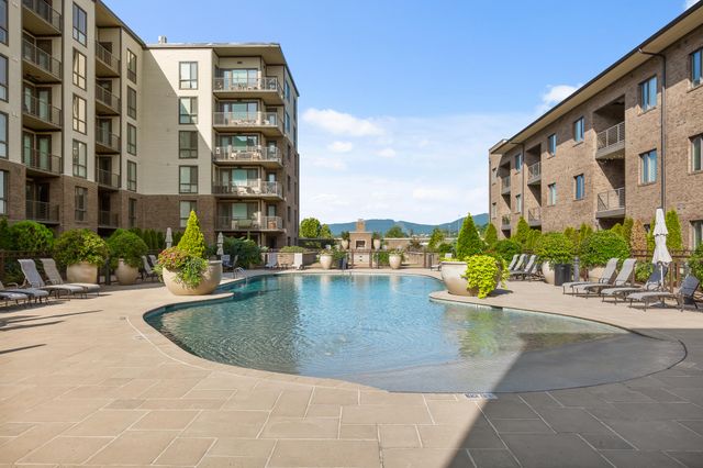 200 Manufacturers Road Apt 203, Chattanooga, TN 37405