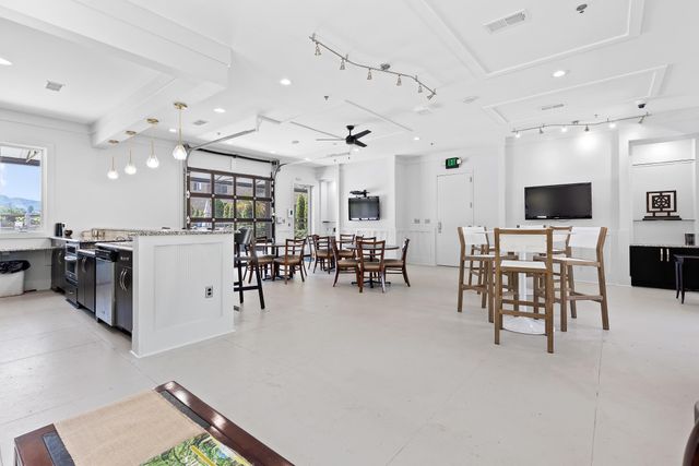 200 Manufacturers Road Apt 203, Chattanooga, TN 37405