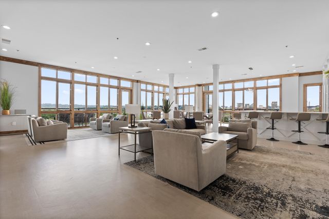 200 Manufacturers Road Apt 203, Chattanooga, TN 37405