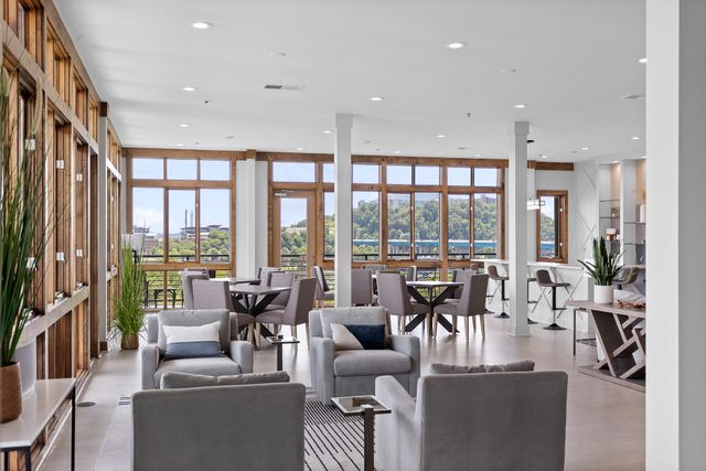 200 Manufacturers Road Apt 203, Chattanooga, TN 37405