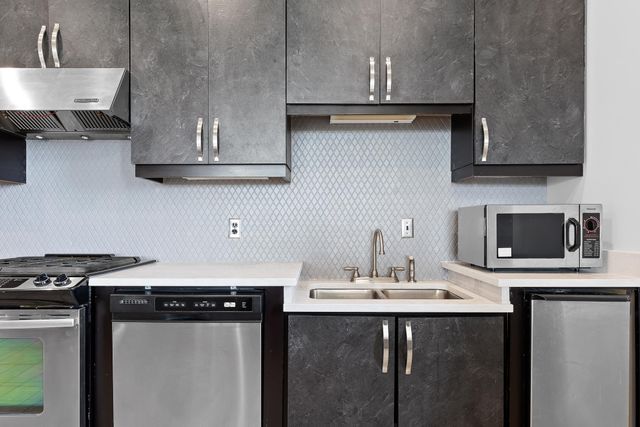 200 Manufacturers Road Apt 203, Chattanooga, TN 37405