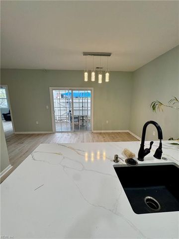 1307 Emsworth DR, Chesapeake, VA 23320