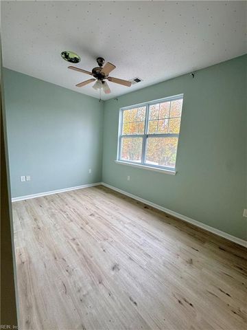 1307 Emsworth DR, Chesapeake, VA 23320