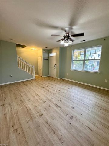 1307 Emsworth DR, Chesapeake, VA 23320