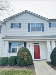 1307 Emsworth DR, Chesapeake, VA 23320