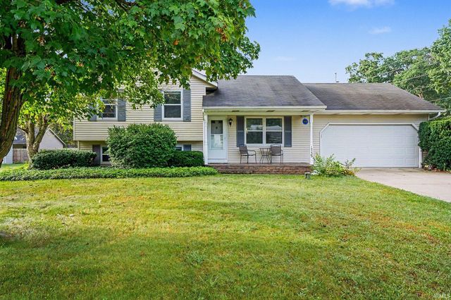 19238 State Line Road, South Bend, IN 46637