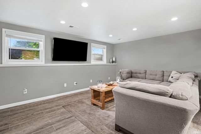 19238 State Line Road, South Bend, IN 46637