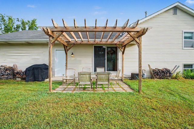 19238 State Line Road, South Bend, IN 46637
