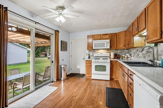19238 State Line Road, South Bend, IN 46637