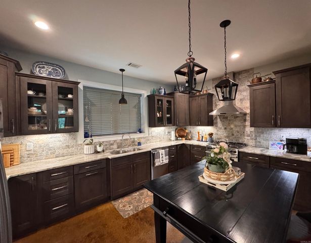 110 Cornerstone Lane, Searcy, AR 72143