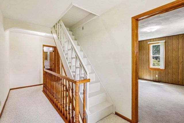 W5440 Halverson Drive, Poynette, WI 53955