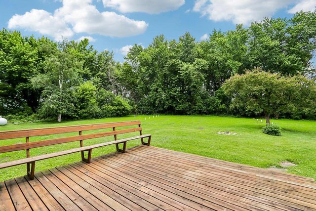 W5440 Halverson Drive, Poynette, WI 53955