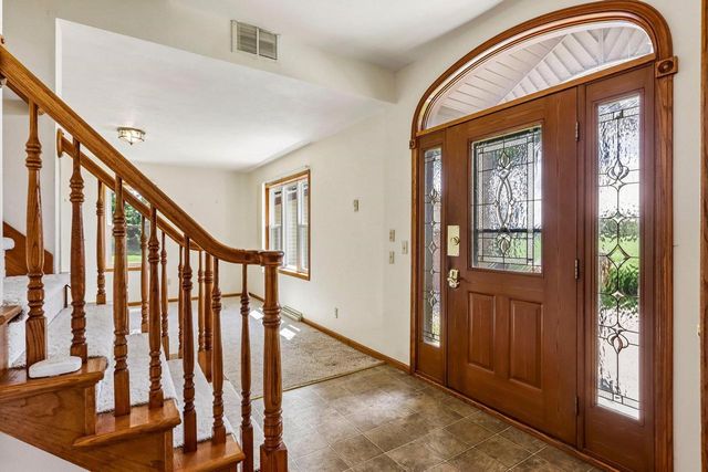 W5440 Halverson Drive, Poynette, WI 53955