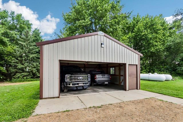 W5440 Halverson Drive, Poynette, WI 53955