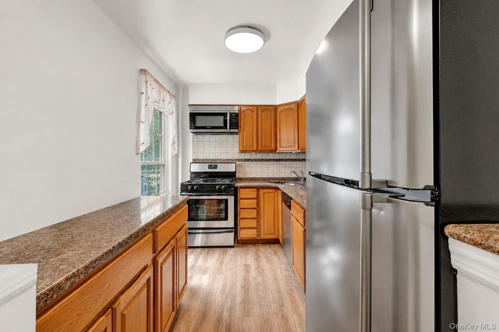 180 Van Cortlandt Park S 5C, Bronx, NY 10463 — photo 4