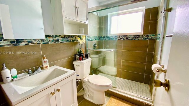 6810 NW 28th Street, Sunrise, FL 33313