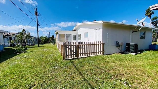 6810 NW 28th Street, Sunrise, FL 33313