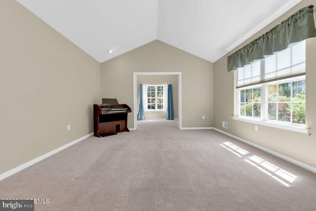2621 MEADOW LAKE DR, Toms River, NJ 08755