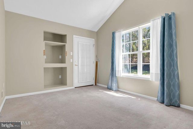 2621 MEADOW LAKE DR, Toms River, NJ 08755