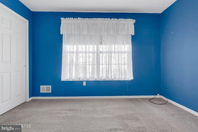 2621 MEADOW LAKE DR, Toms River, NJ 08755