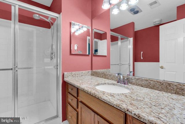 2621 MEADOW LAKE DR, Toms River, NJ 08755
