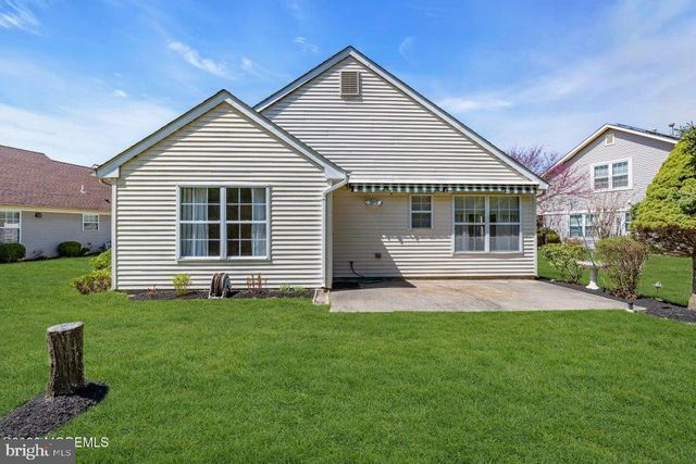 2621 MEADOW LAKE DR, Toms River, NJ 08755