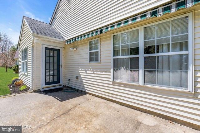 2621 MEADOW LAKE DR, Toms River, NJ 08755