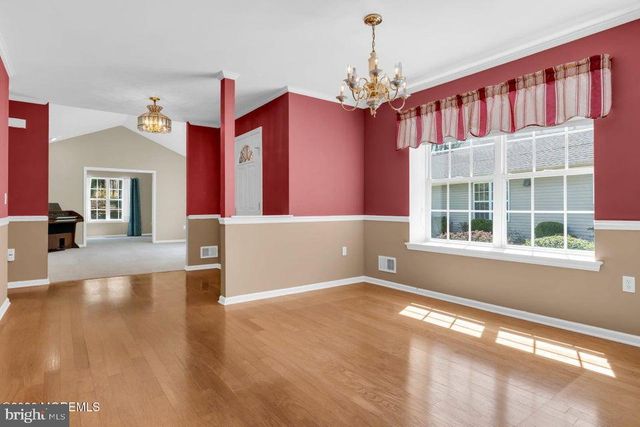 2621 MEADOW LAKE DR, Toms River, NJ 08755