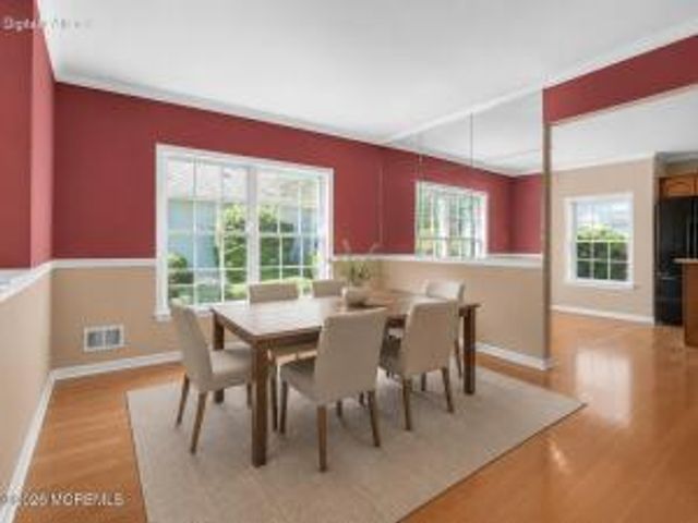 2621 MEADOW LAKE DR, Toms River, NJ 08755