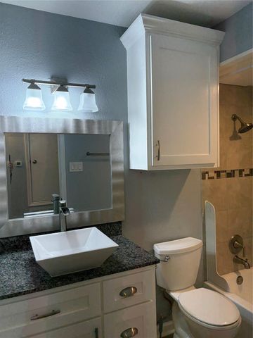 11540 Chimney Rock Road 124, Houston, TX 77035