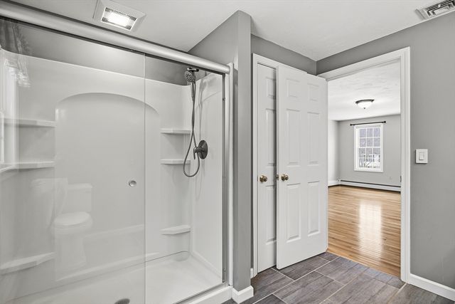 86 Hunter Rd, Uxbridge, MA 01569