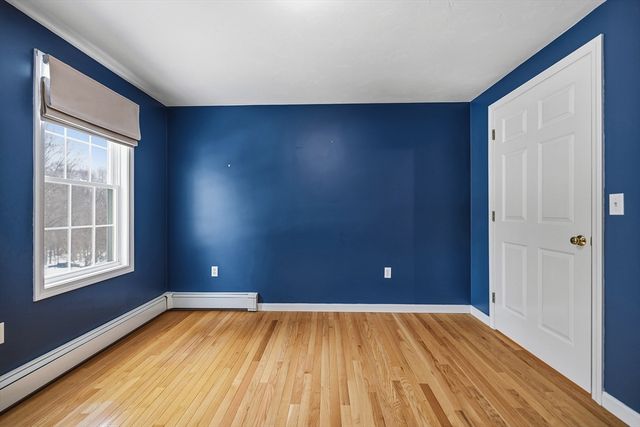 86 Hunter Rd, Uxbridge, MA 01569