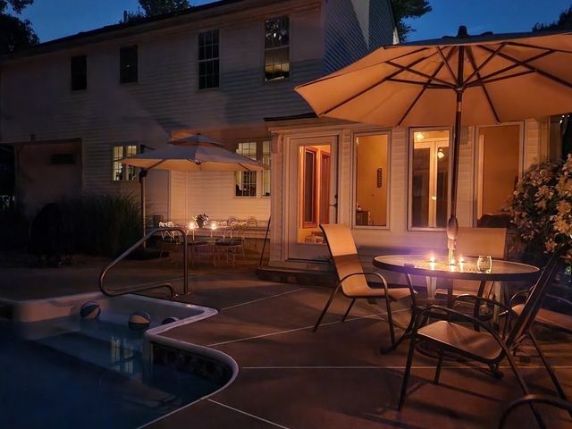 86 Hunter Rd, Uxbridge, MA 01569