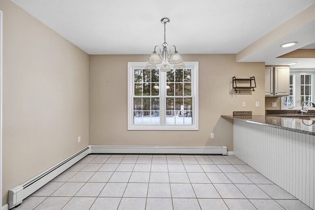 86 Hunter Rd, Uxbridge, MA 01569