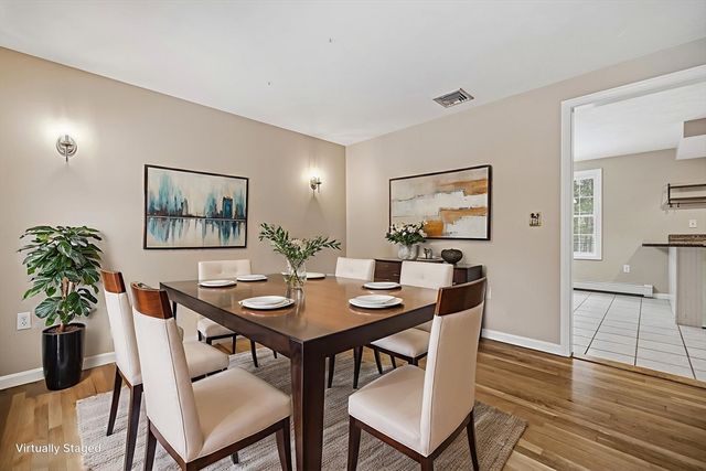 86 Hunter Rd, Uxbridge, MA 01569