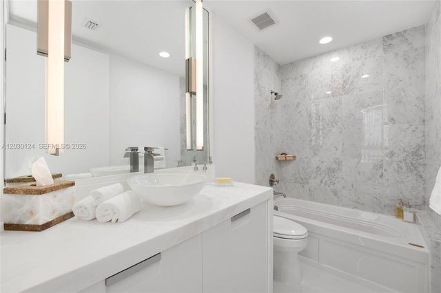 5959 Collins Ave 807, Miami Beach, FL 33140