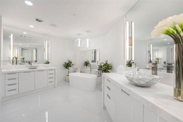 5959 Collins Ave 807, Miami Beach, FL 33140