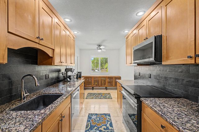 5629 N 78TH Way, Scottsdale, AZ 85250