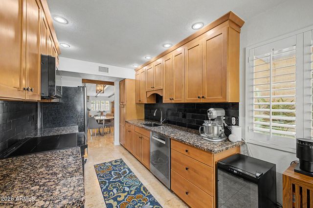 5629 N 78TH Way, Scottsdale, AZ 85250